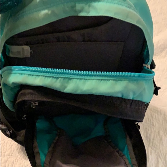 North Face Recon Bookbag - Picture 4 of 6